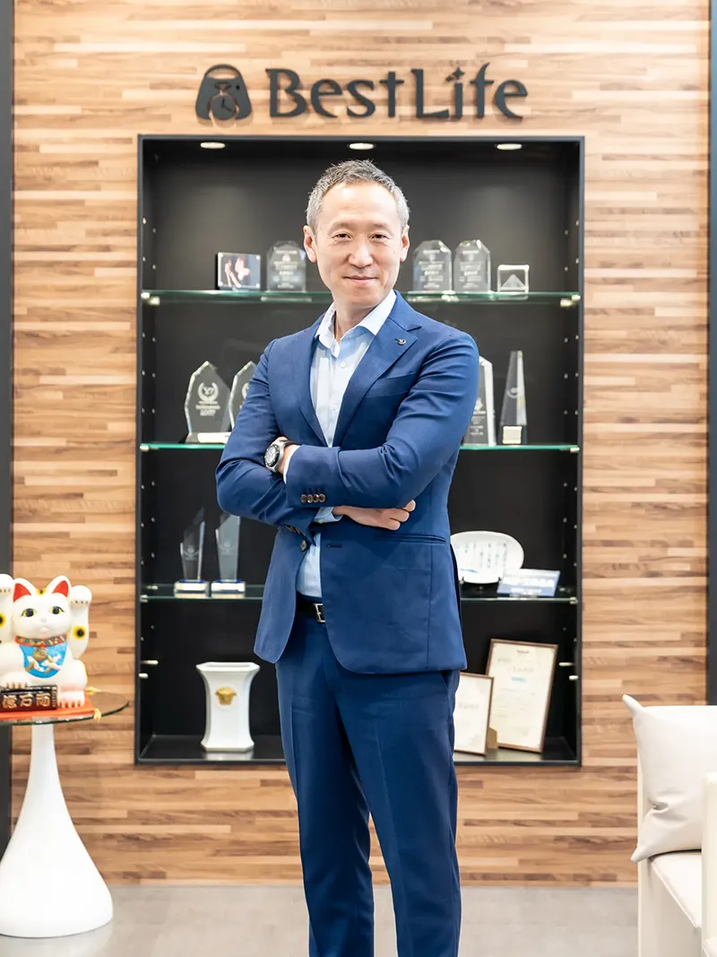 代表取締役　岩本 元熙